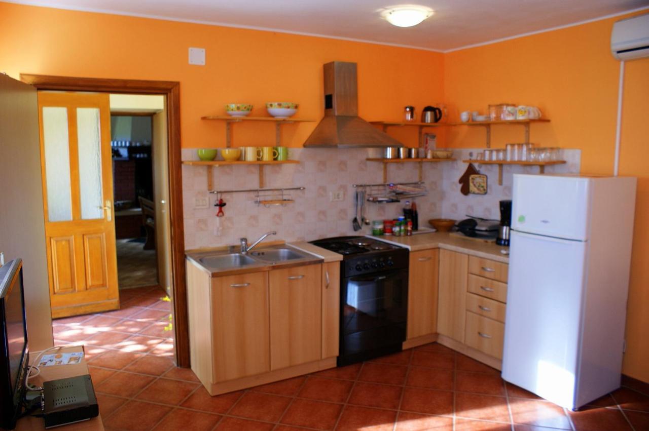 House Vezo Vila Raša Exterior foto